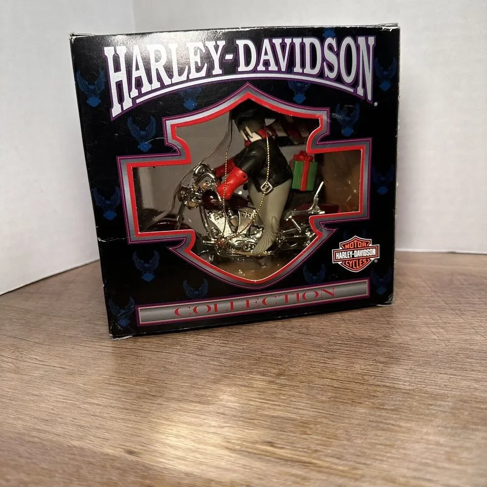 VTG 1999 HARLEY DAVIDSON NORTH POLE MOTORCYCLE CLUB X-MAS ORNAMENT WALRUS & DOG‎